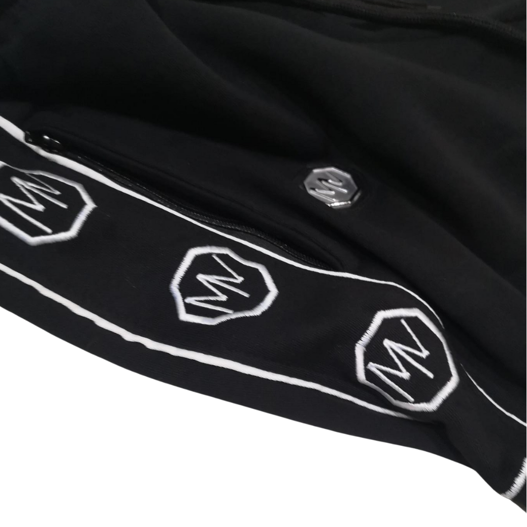 MW/Track-01 — Signature Set